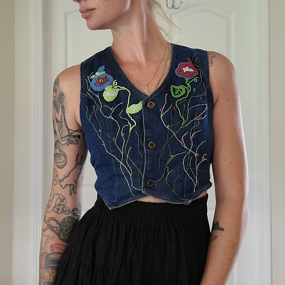 STUNNING VINTAGE BEADED AND EMBROIDERED VEST